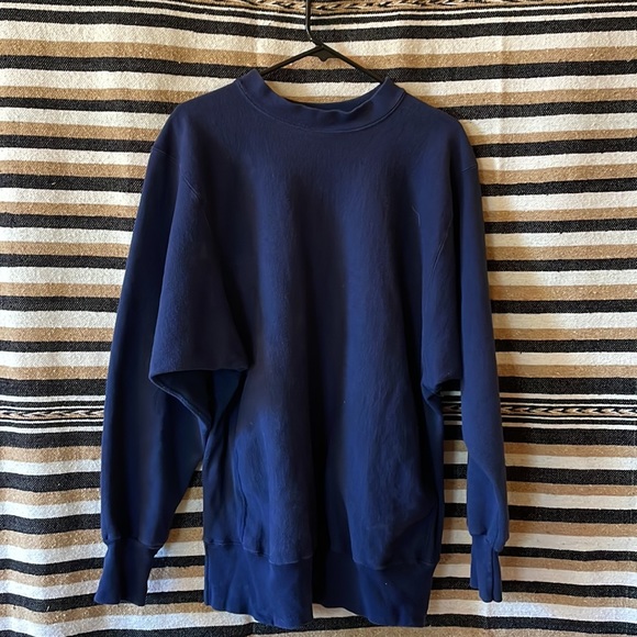 Medallion Navy Blue Men’s Sweater, XL - Picture 2 of 3